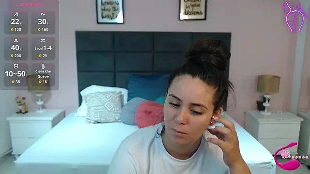 MadisonJenner online show from 09/28/25, 11:48