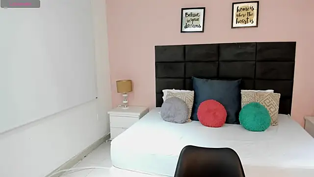 MadisonJenner online show from 11/16/25, 12:22