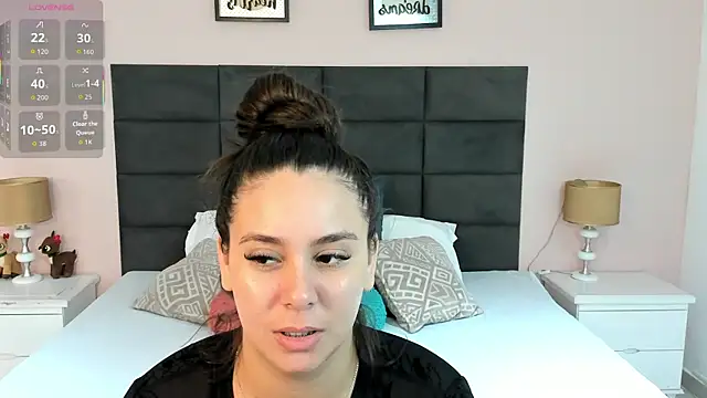 MadisonJenner online show from 01/08/26, 11:45