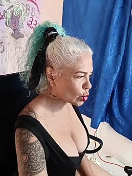 freyadevil333 online show from 04/05/26, 08:50