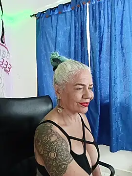 freyadevil333 online show from 04/19/26, 03:55