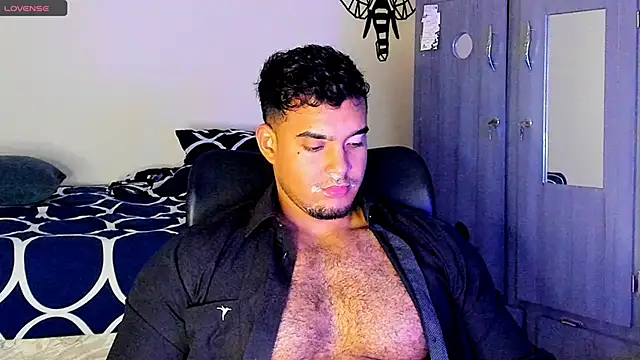 Big furry bear13 online show from 02/06/25, 07:13