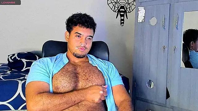 Big furry bear13 online show from 03/07/25, 08:02