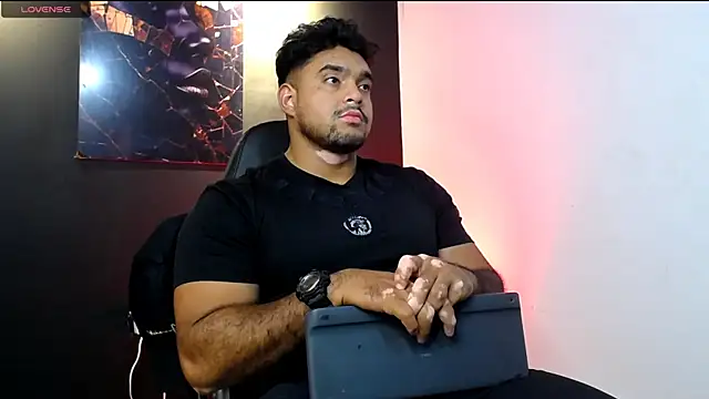 Big furry bear13 online show from 01/17/26, 04:50