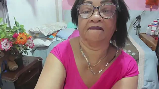 Snapshot of Mrs_mommy_ chatting on 07/01/26, 07:35 Mrs mommy online show from 07/01/26, 07:35