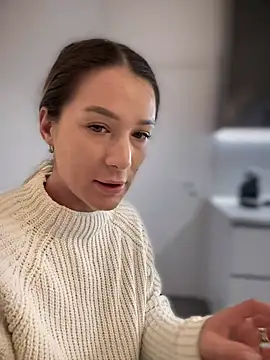 HotXMom online show from 02/04/25, 04:37