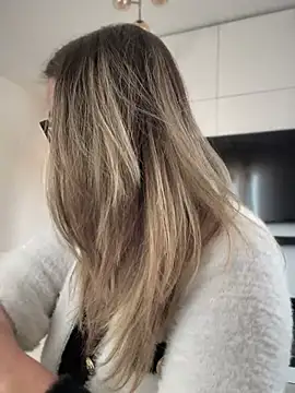 HotXMom online show from 03/06/25, 07:57