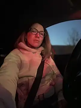 HotXMom online show from 03/07/25, 04:13