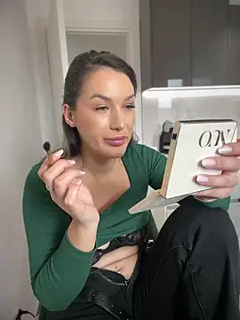 HotXMom online show from 03/19/25, 07:40