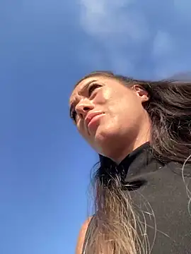 HotXMom online show from 09/10/25, 06:02