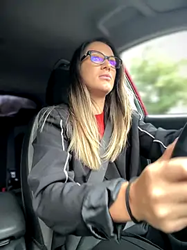 HotXMom online show from 09/19/25, 05:53