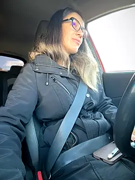 HotXMom online show from 11/03/25, 06:36