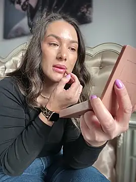 HotXMom online show from 03/20/26, 07:24