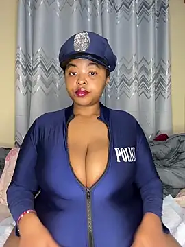 Linahlove online show from 02/25/26, 10:08