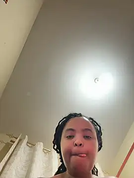 Snapshot of Linahlove chatting on 07/23/26, 10:08 Linahlove online show from 07/23/26, 10:08
