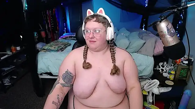 FatVeronica online show from 02/20/25, 01:30