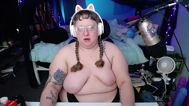 FatVeronica online show from 03/06/25, 02:29