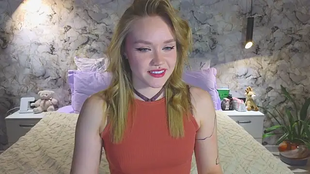 Aurora Golden1 online show from 11/28/25, 05:04