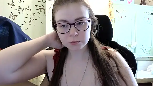 LucyZeph online show from 02/11/25, 11:21