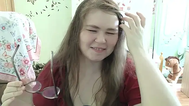 LucyZeph online show from 08/05/26, 09:12