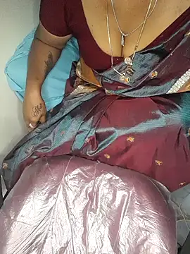 Snapshot of negatamil chatting on 12/28/24, 05:03 negatamil online show from 12/28/24, 05:03