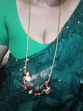 Snapshot of negatamil chatting on 09/18/25, 04:09 negatamil online show from 09/18/25, 04:09