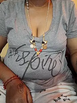 Snapshot of negatamil chatting on 10/15/25, 05:07 negatamil online show from 10/15/25, 05:07