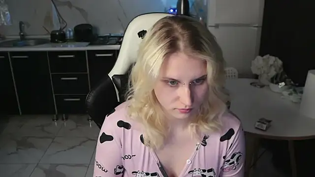 MertyXX online show from 04/16/26, 09:04