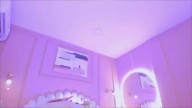 lia ass  online show from 10/29/25, 10:39