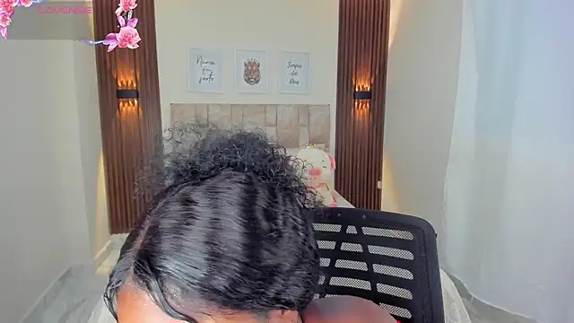 Ananya Kay01 online show from 10/09/25, 01:36