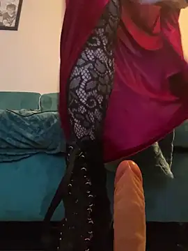 Snapshot of Sissy_Ambre chatting on 03/02/25, 12:42 Sissy Ambre online show from 03/02/25, 12:42