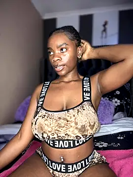 Candy-Heart online show from 10/07/25, 11:46