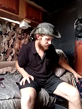 Snapshot of hothippie420 chatting on 09/16/25, 06:42 hothippie420 online show from 09/16/25, 06:42