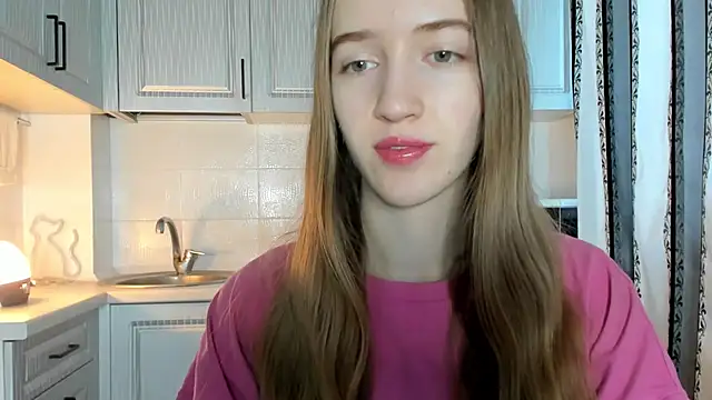 Snapshot of leslie_my_lovee chatting on 11/20/25, 11:32 leslie my lovee online show from 11/20/25, 11:32