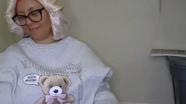 Snapshot of Paisleehaze chatting on 11/29/25, 07:28 Paisleehaze online show from 11/29/25, 07:28