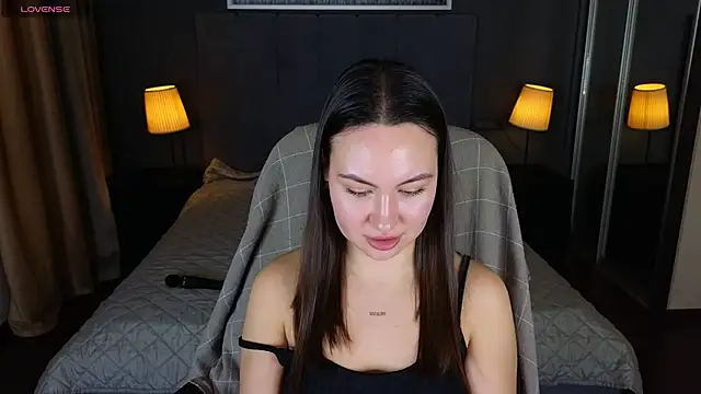 GIGI BENNET online show from 01/18/25, 08:52