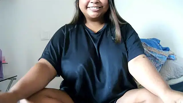 Snapshot of ArisaGonzalez chatting on 10/12/25, 03:55 ArisaGonzalez online show from 10/12/25, 03:55
