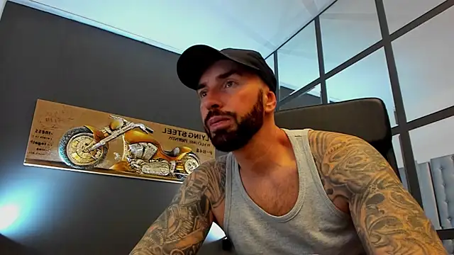 AronGrant online show from 11/22/25, 11:42