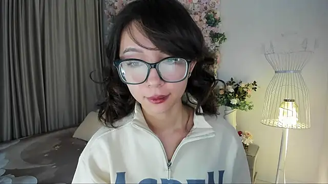 AgnieszkaBanana online show from 11/25/25, 04:12