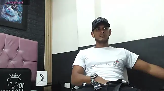 Chris Dick23 online show from 03/07/25, 03:19