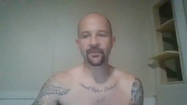 Snapshot of Kinkster615 chatting on 06/08/26, 01:28 Kinkster615 online show from 06/08/26, 01:28