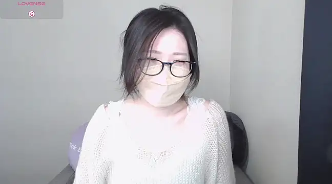  NOA-chan  online show from 03/08/25, 03:35