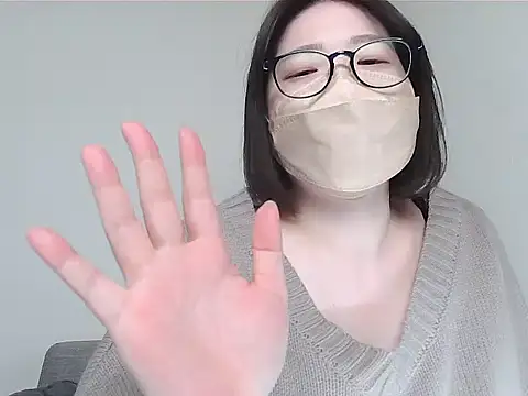  NOA-chan  online show from 12/20/25, 03:19