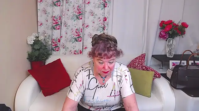 YourHotGranny online show from 02/28/25, 06:31