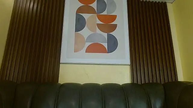 Nicole Ramires online show from 11/07/25, 05:46