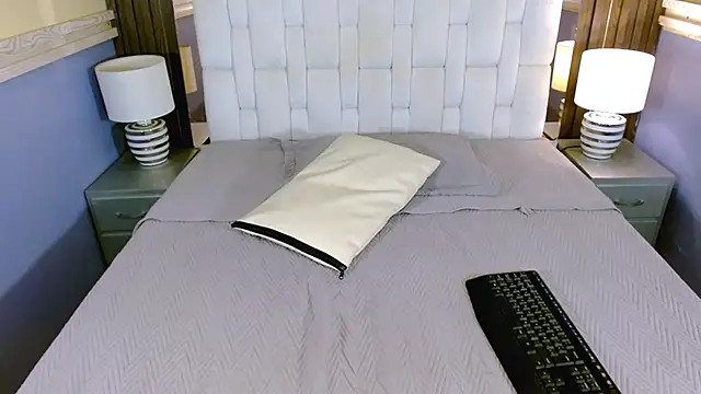 Nicole Ramires online show from 03/19/26, 05:17