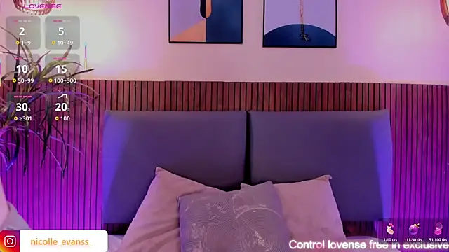 NicolleeEvanss online show from 02/26/26, 11:31