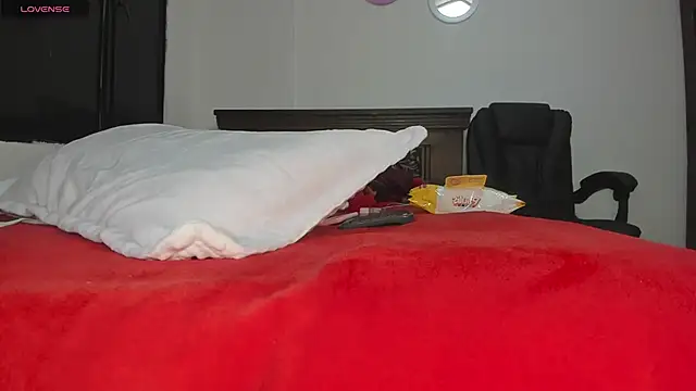 Karentatiana  online show from 12/23/25, 01:14