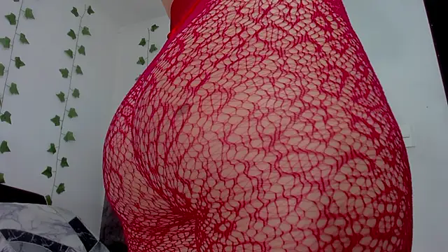 Miaa Garcia online show from 04/18/26, 10:43