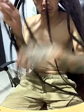 Snapshot of JovenDesobediente chatting on 09/18/25, 06:04 JovenDesobediente online show from 09/18/25, 06:04